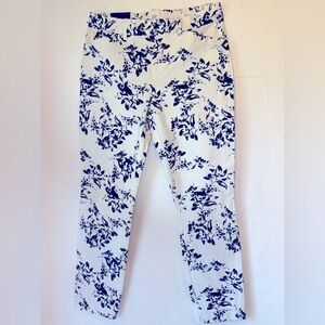NWT GAP MID RISE SKINNY STRETCH ANKLE PANTS WHITE WITH NAVY FLORAL PRINT SZ 6